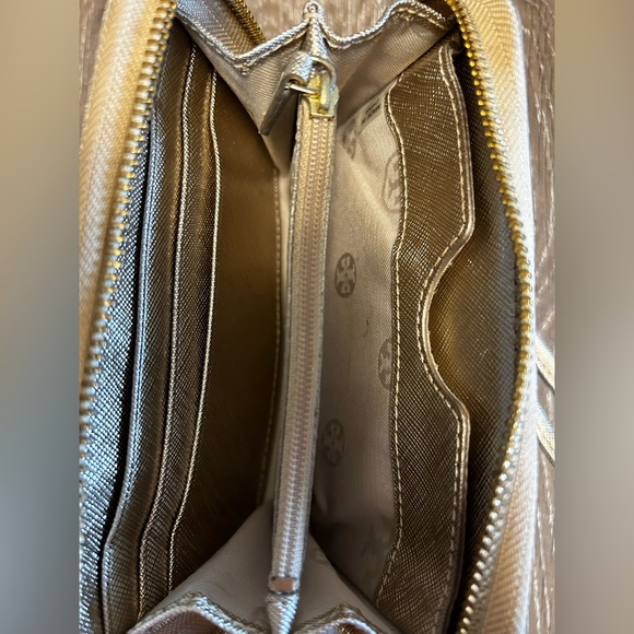 Tory Burch wristlet - Picture 2 of 2